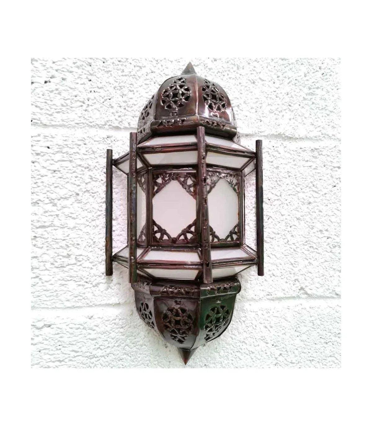 Aplique Pantalla Artesanal Marroquí - Elegancia en Cobre y Blanco 1 - Decoración marroquí artesanal y cosmética natural