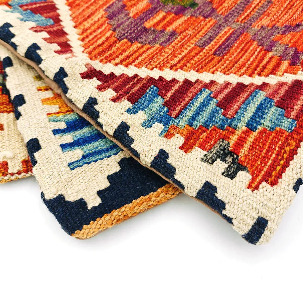 Funda de Cojín Artesanal Persa - Diseño Moderno con Materiales Naturales - Decoración marroquí artesanal y cosmética natural