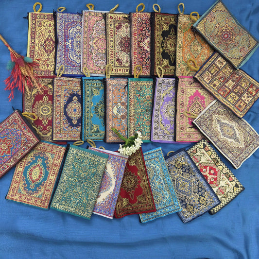 Colección de monederos turcos artesanales con diseños orientales y ojo turco en colores surtidos - venta al por mayor