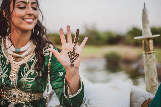 Moroccan Henna: Body Art and Natural Dyes