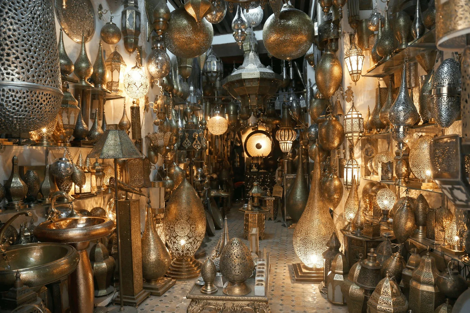 Lámparas de Sobremesa y de Suelo Andalusíes - Decoración marroquí artesanal y cosmética natural