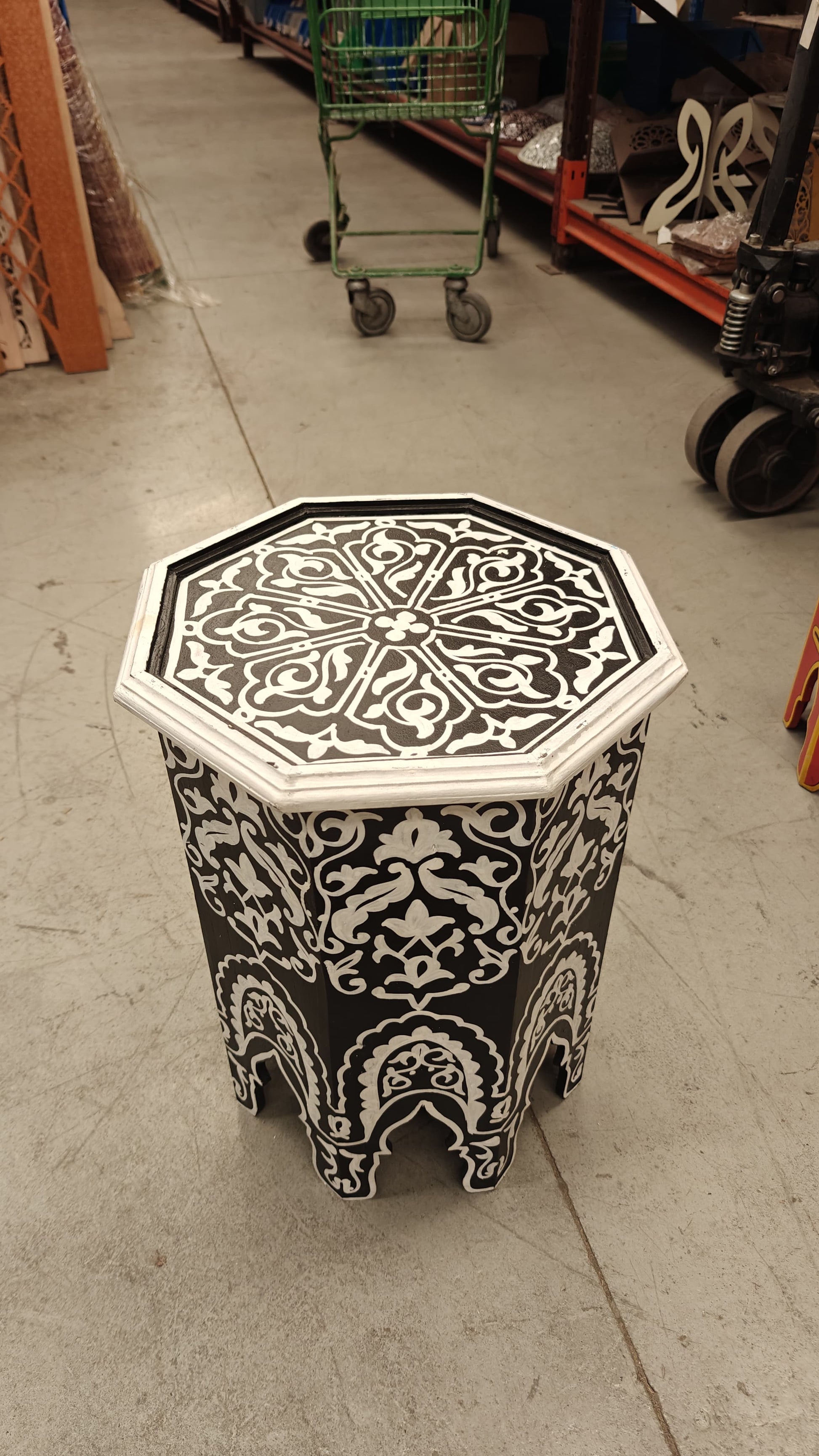 Mesa auxiliar octogonal marroquí pintada a mano - Negra y Blanca - Decoración marroquí