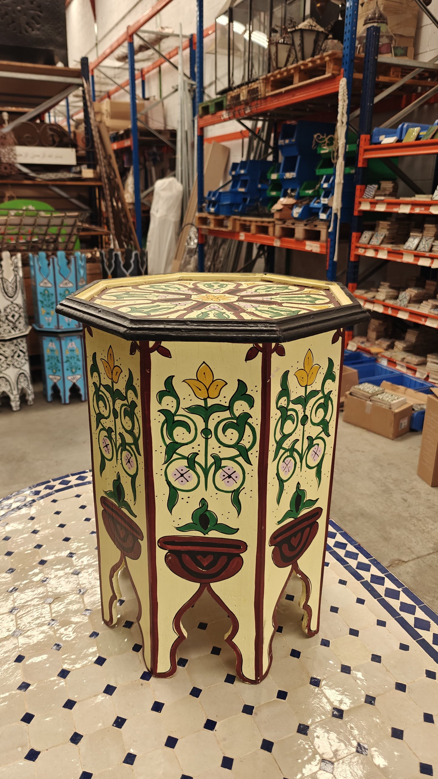 Mesa auxiliar octogonal marroquí pintada a mano - Beige y Verde