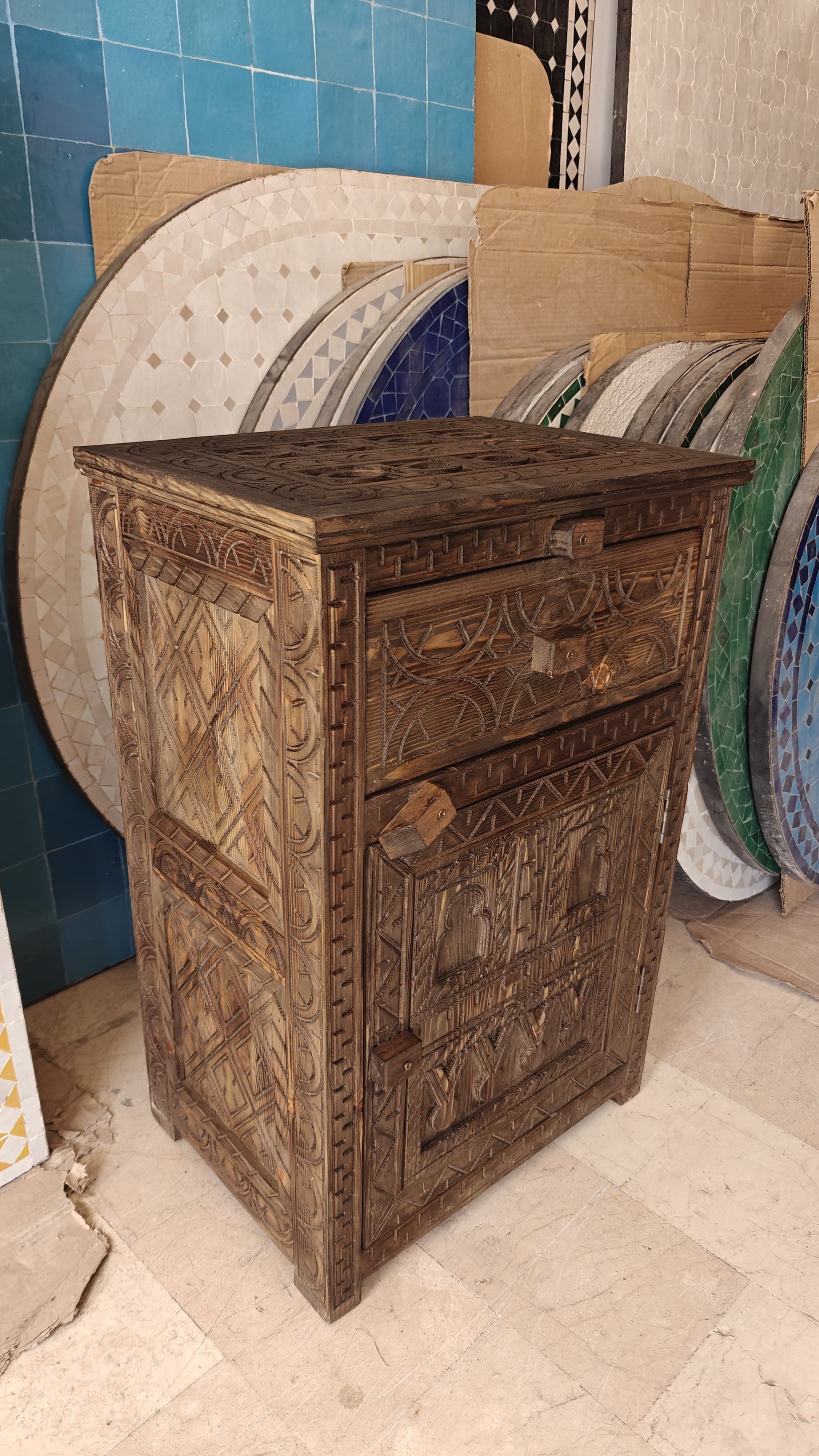 Mesita de noche bereber de madera Decoración Marroquí tallada a mano - Decoración marroquí