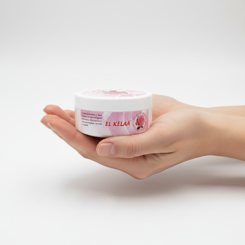 Crema EL KELAA en mano femenina