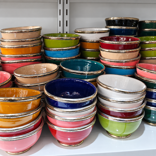 Cuencos árabes de cerámica con borde de alpaca en colores surtidos