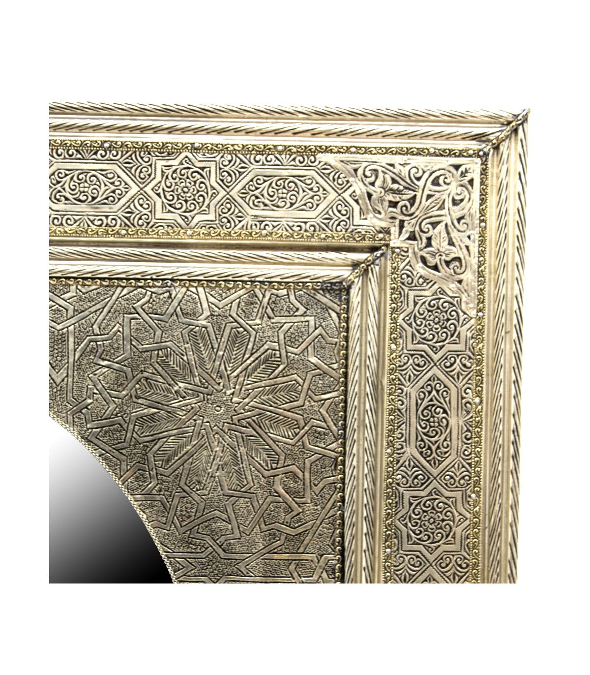 Moroccan Arabic Style Decorative Mirror - Hand Carved with Alpaca - Arco Albaicín Model