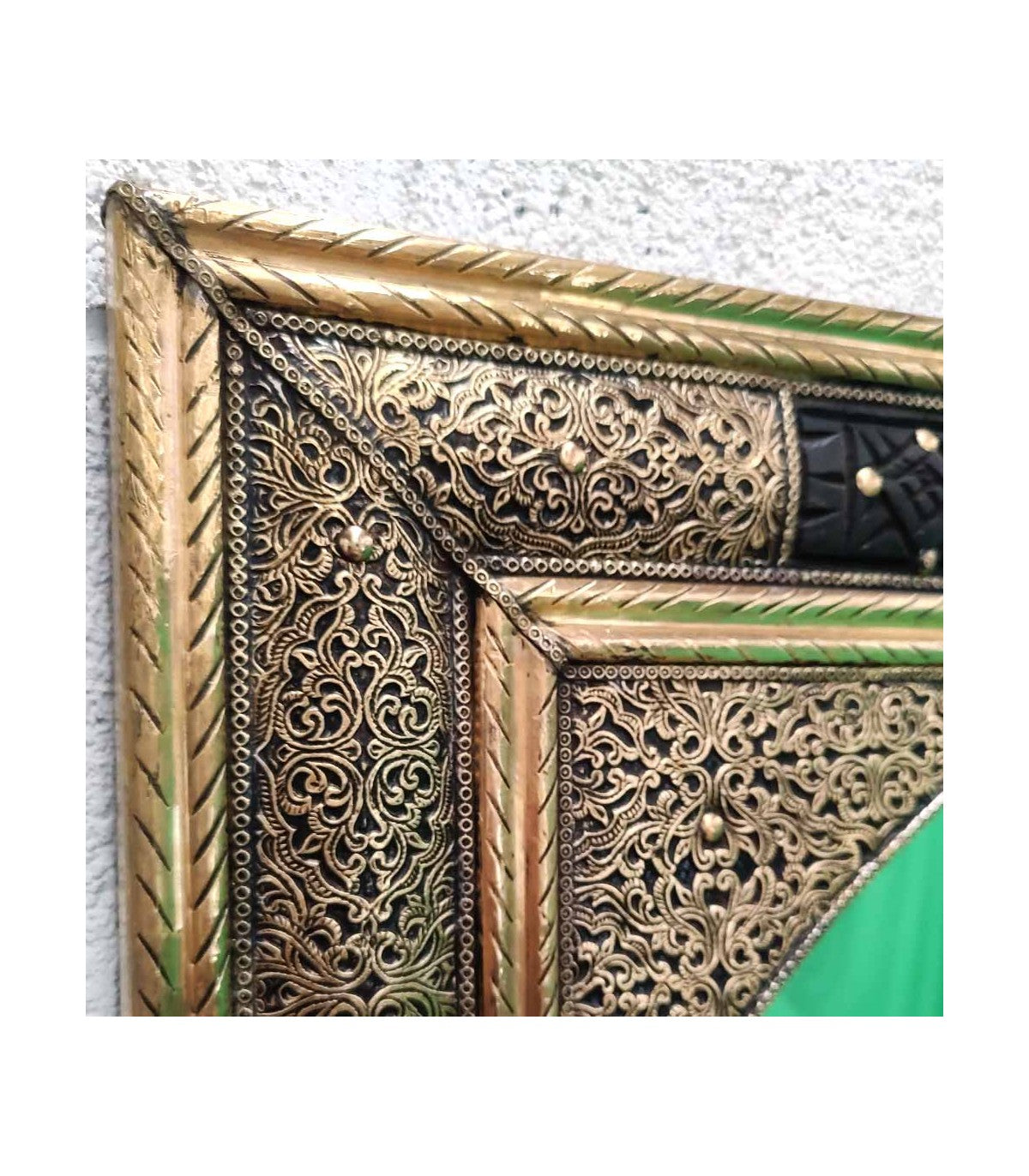 Miroir doré marocain 150x60cm - Artisanat en bois sculpté et métal gaufré | Modèle Ainun