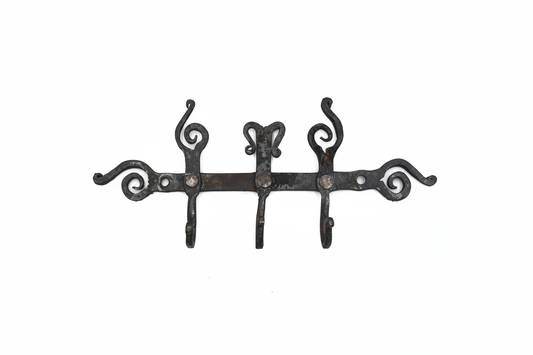 Perchero 3 ganchos hierro forjado marroquí Sevilla fondo blanco estudio