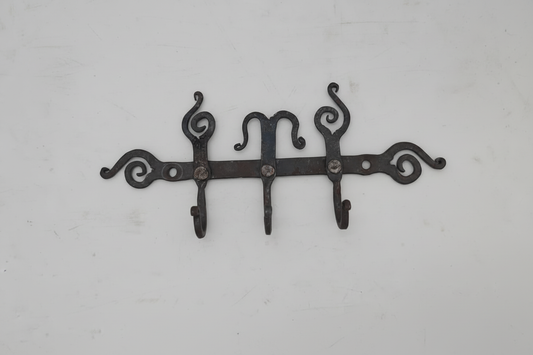 Perchero 6 ganchos hierro forjado marroquí Zaragoza fondo blanco estudio