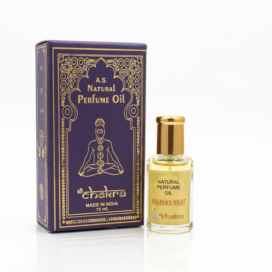 Aceite de Perfume Natural Chakra Arabian Night 10ml con fondo blanco profesional - Fotografía de producto de cosmética natural oriental