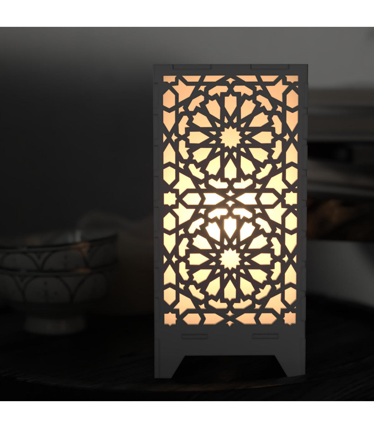 Lampe de table en bois à treillis arabe avec un design en mosaïque andalouse