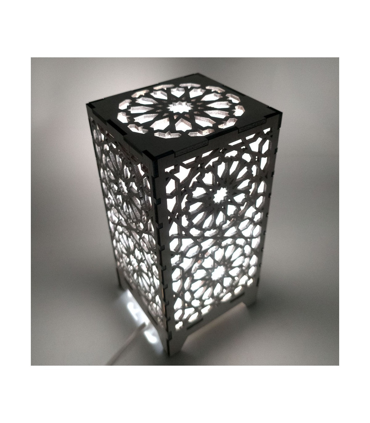 Arabic Lattice Wooden Table Lamp with Andalusian Mosaic Design