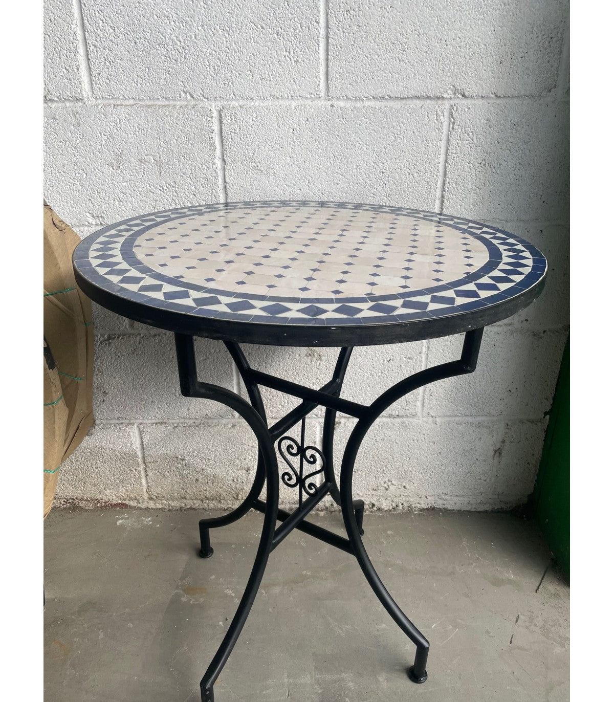 Mesa de Mosaico Marroquí Redonda para Jardín y Terraza – Zellige Azul