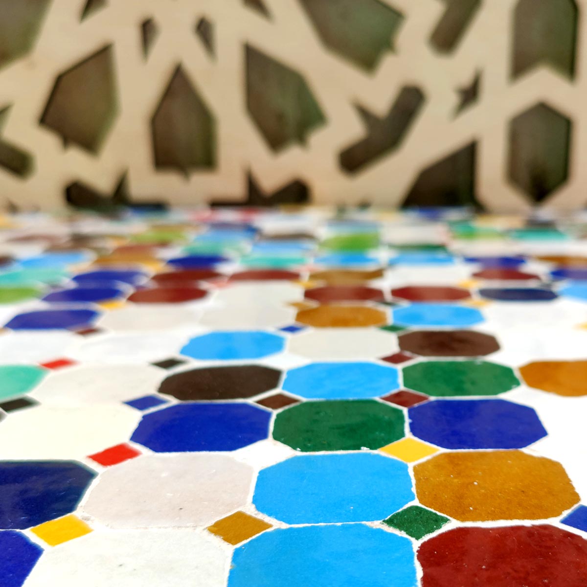 Mosaic Table for your Garden or Terrace - Chill out Style with Moroccan Crafts - Beautify your Home in the Andalusian style - Mulawan Model