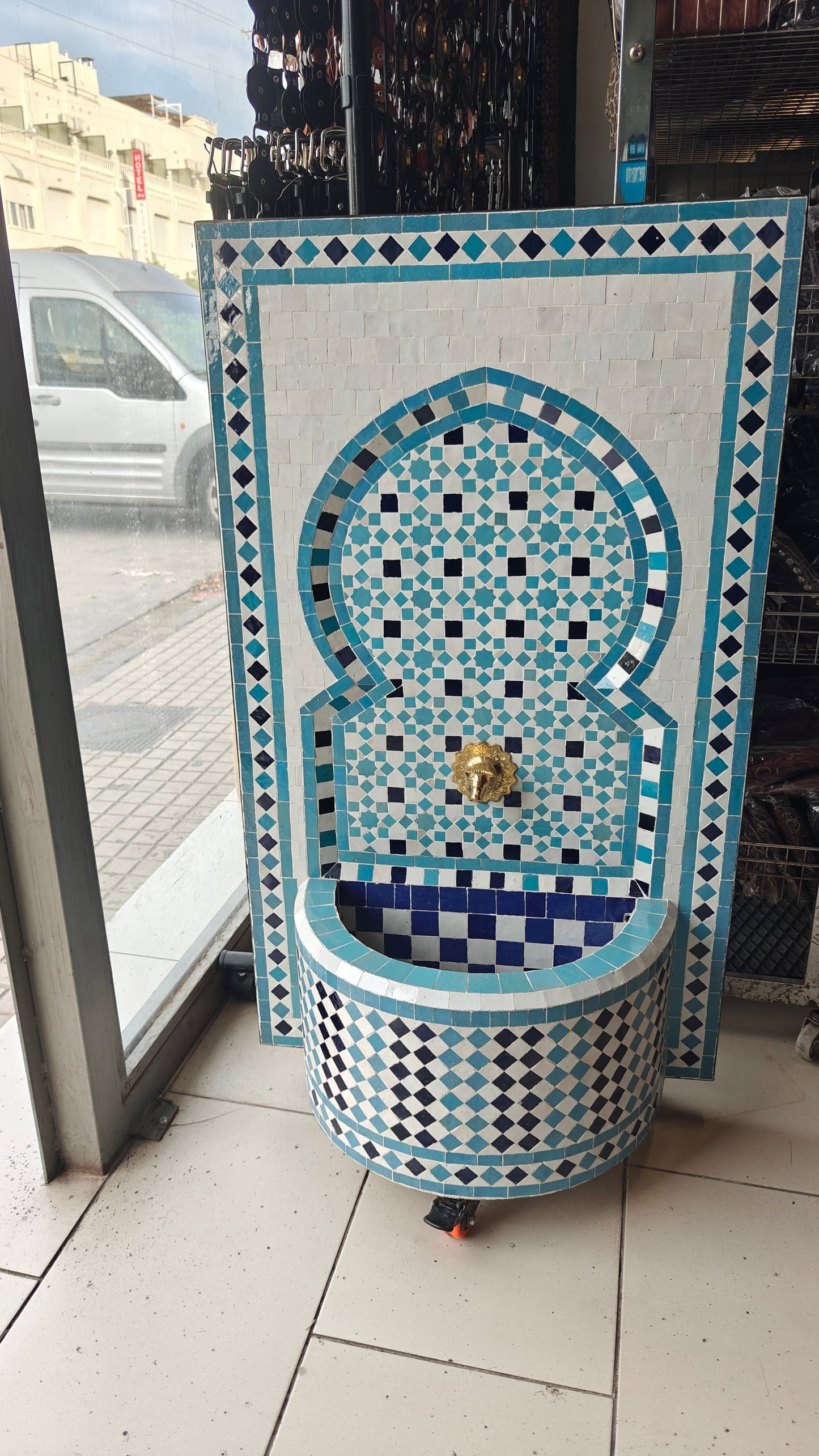 Fuente de Mosaico Marroquí de Pared – Zellige de Fez | 100 x 60 cm