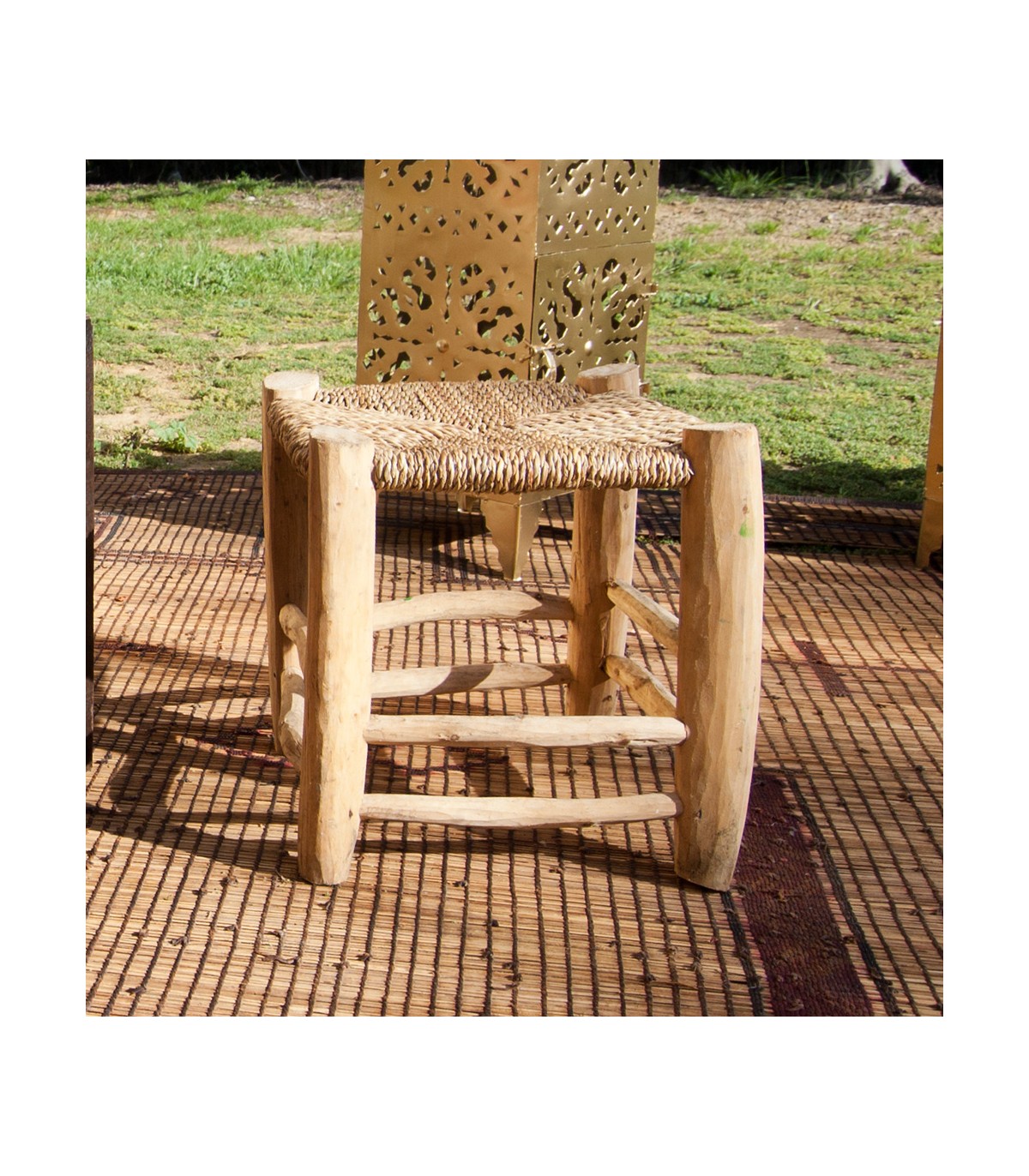 Tabouret artisanal en bois de citron et d'esparto - Style marocain rustique pour votre maison 