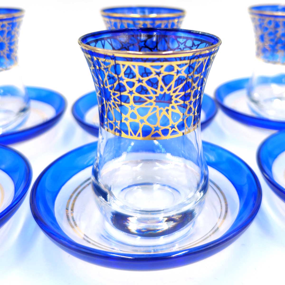 Ensemble de 6 verres à thé turcs avec soucoupes - Style Alhambra en bleu et or : Luxe et Tradition réunis 